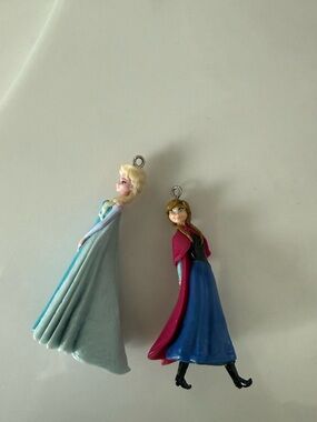 Disney Frozen Elsa & Anna Christmas Hanging Ornaments Set of 2 Multicolor